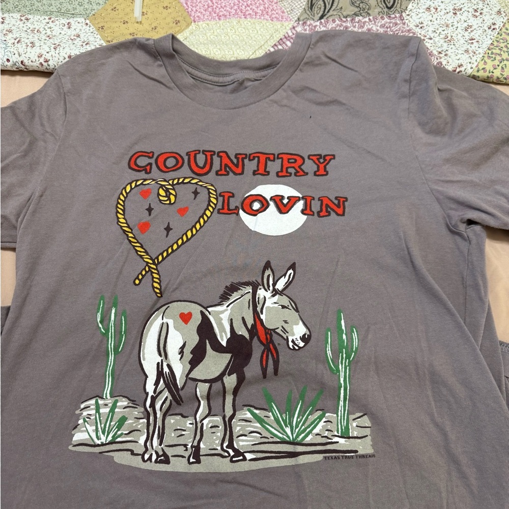 Country Lovin' Gray T-Shirt